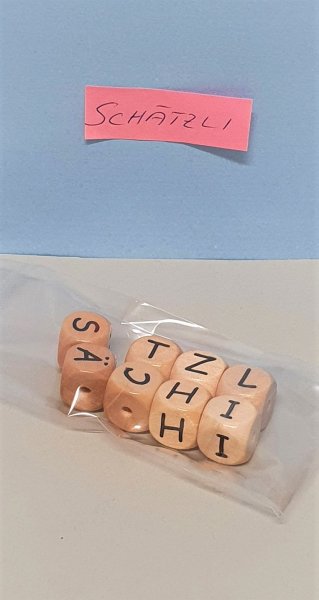 Holzbuchstaben-Perlen / Set  "S C H Ä T Z  L I"